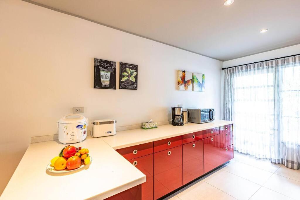 4 Bedroom Townhouse In Great Location! HHQ Exterior foto